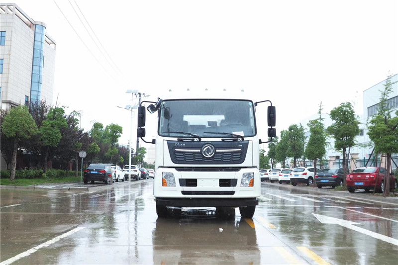 東風(fēng)天龍后八輪20噸噴霧車，國(guó)六綠化噴灑車